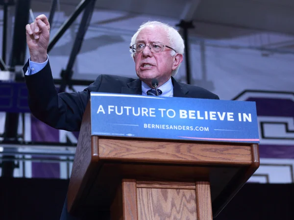 Bernie Sanders speaking at a rally — Stock Photo, Image