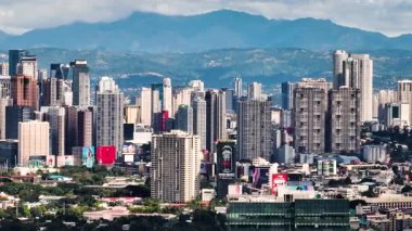 İş binaları ve yüksek binalar. Makati Skyline. Metro Manila Şehir Manzarası. Filipinler.