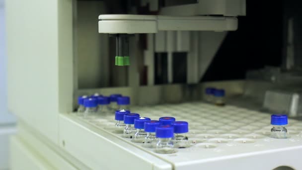 Equipment for laboratory research. Modern laboratory equipment — Stock Video
