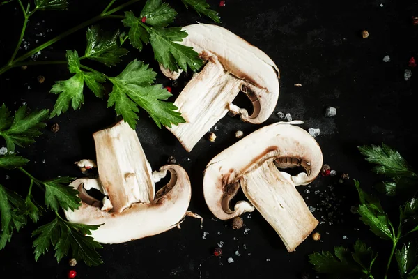 Fatias de fundo de comida de cogumelos — Fotografia de Stock