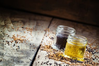 Siyah hardal tohumları yağdan 