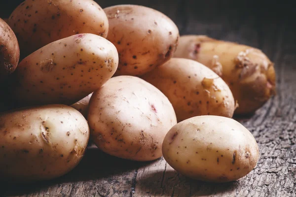 Färsk våren potatis — Stockfoto