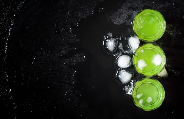 Bebida de hortelã verde com gelo — Fotografia de Stock