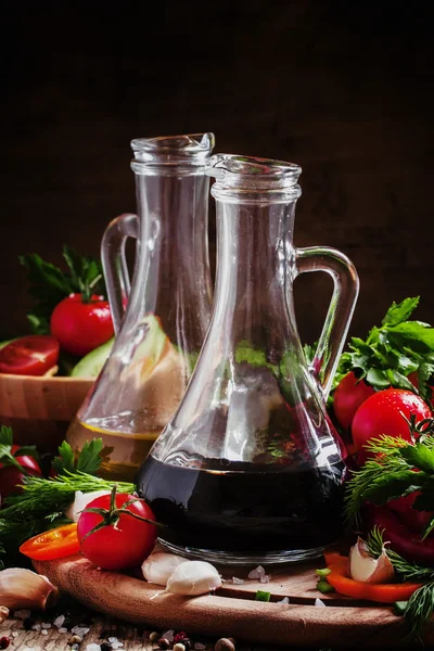 Traditionell italiensk balsamvinäger — Stockfoto