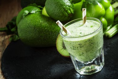 Yeşil Detoks güler yüzlü 