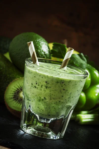 Yeşil Detoks güler yüzlü 