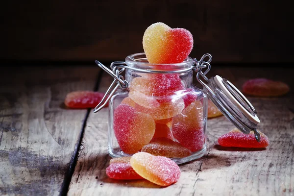 Fruit Jelly zoete harten in een pot — Stockfoto