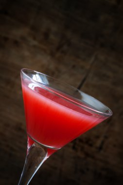 Camkırmızı margarita kokteyli  