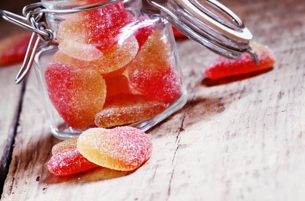 Fruit Jelly zoete harten in een pot — Stockfoto