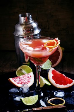 Greyfurt Daiquiri, bir kokteyl cam içmek