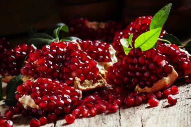 Azerbaycan narına eski bir masada kırın