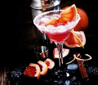 Greyfurt Daiquiri, bir kokteyl cam içmek