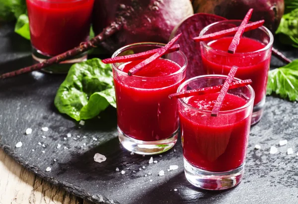 Rüben-Smoothie im Glas — Stockfoto