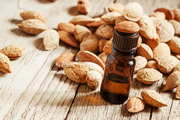 Essential oil of sweet almonds — Stock Photo, Image