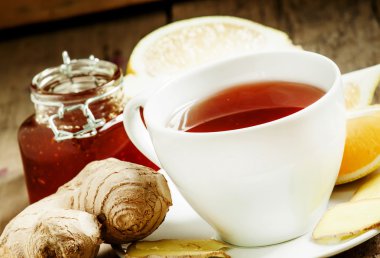 Zencefil limon sıcak siyah çay bal ile 