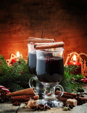 Noel ve Yeni Yıl mulled şarap 