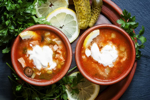 Sopa de carne casera con crema agria —  Fotos de Stock