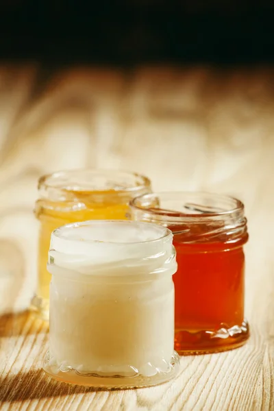 Three types of sweet honey — Stock fotografie