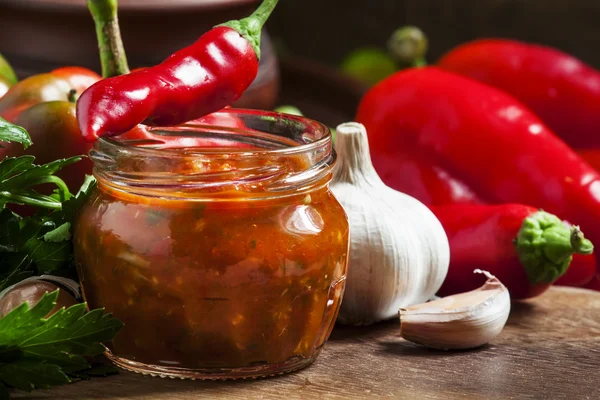 Traditional Georgian sauce with hot pepper — Stockfoto