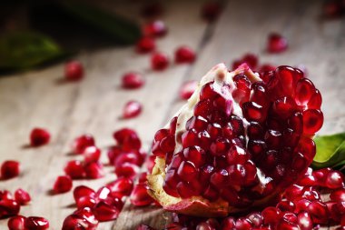 Yakut kırmızı fasulye taze soyulmuş nar 