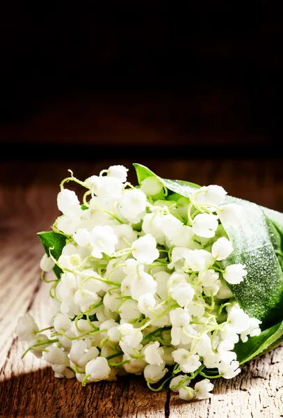 Bouquet de mai lys de la forêt de la vallée — Photo