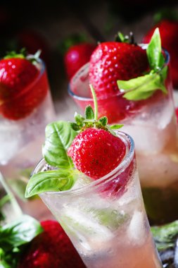 Alkollü kokteyl duygu Cachaça ile