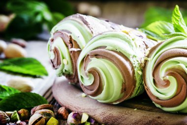 Yeşil fıstıklı dondurma