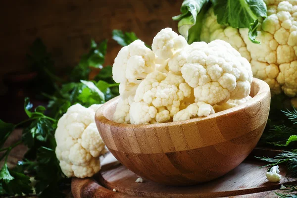 Fresh organic cauliflower — Stock Photo, Image