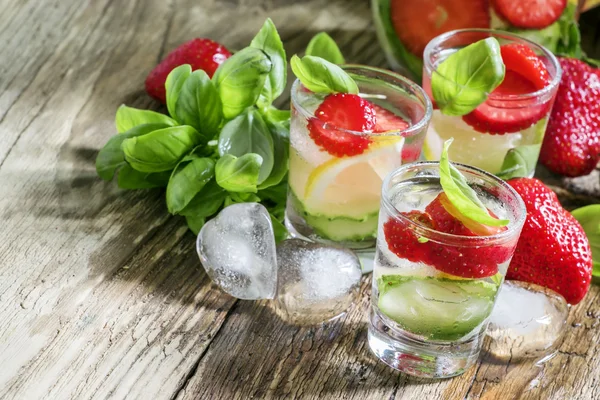 Homemade delicious lemonade — Stock Photo, Image