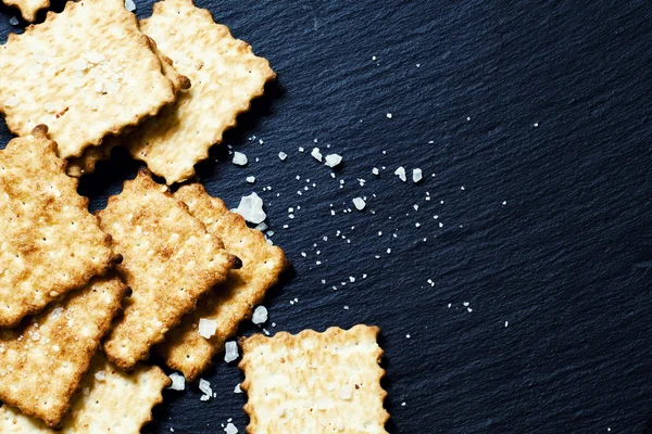 Galletas doradas crujientes —  Fotos de Stock