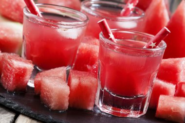 Yaz karpuz kutlama içeceği 