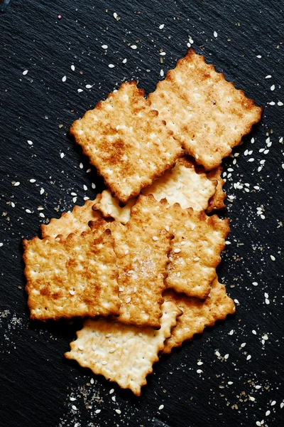 Sweet crackers, sesam, socker korn — Stockfoto