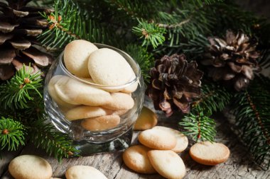Noel shortbreads bir cam kase 
