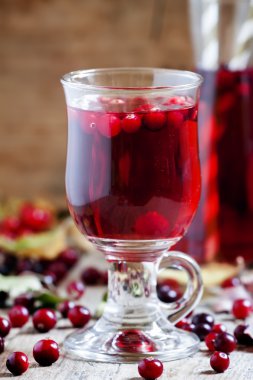 cranberries ile sıcak mulled şarap