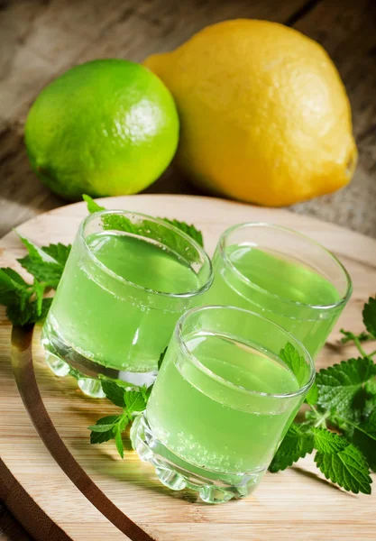Sumo de citrinos com refrigerante — Fotografia de Stock