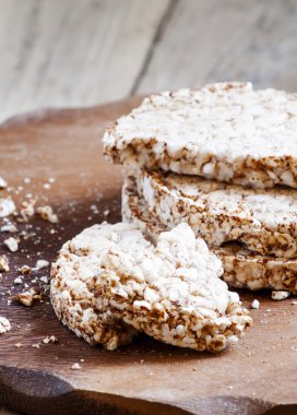 Kepekli ekmek diyet için yuvarlak