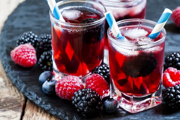 Berry icy cocktail with blueberries, blackberries and raspberries — Stock Photo, Image