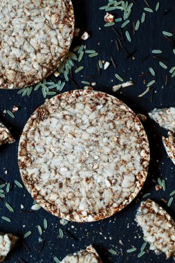 Tam tahıllı pirinç kek 