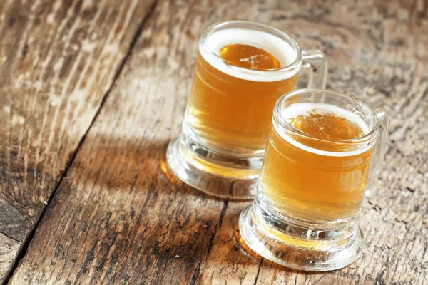 Pair of light beer — Stock Photo, Image