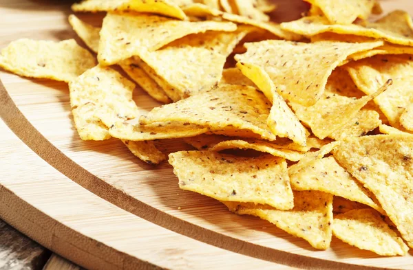 Nachos, molho de tomate, tomates — Fotografia de Stock