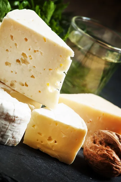 Assorted different kinds of cheese — Stock Photo, Image