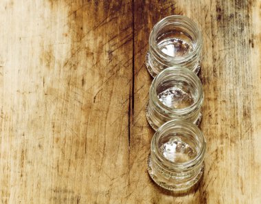 Boş küçük cam kavanoz  