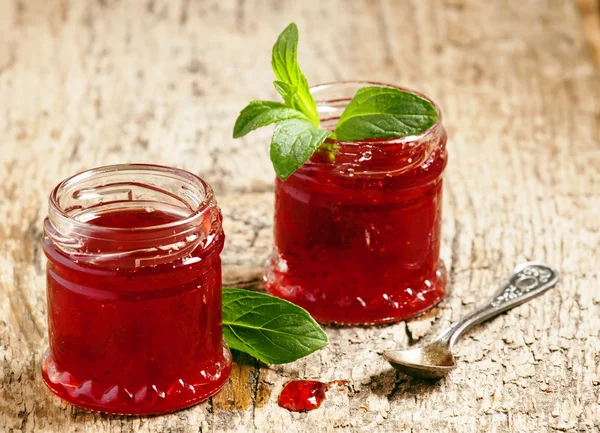 Delicious homemade strawberry jam — Stock Photo, Image