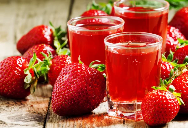 NET taze soğuk çilek suyu