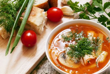 Lahana ile sebze çorbası 