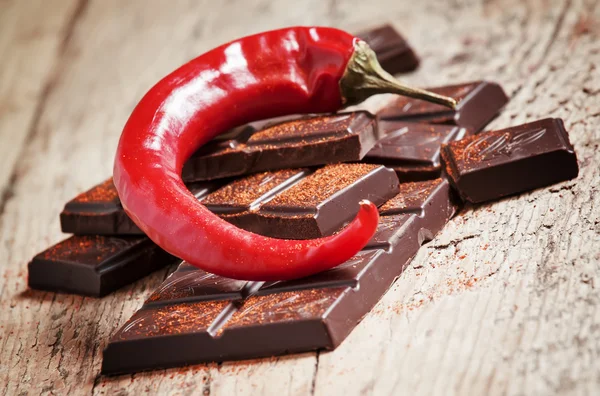 Cioccolato fondente tritato — Foto Stock