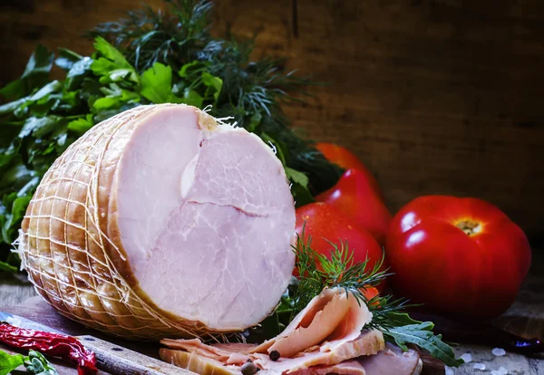 Schweineschinken, Kräuter und Gewürze — Stockfoto