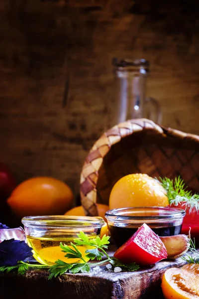 Ingredientes para a preparação salada de verão — Fotografia de Stock