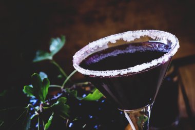 Berry bardakta kokteyl