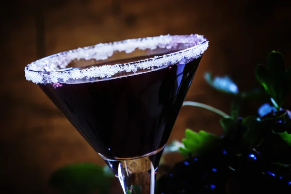 Cocktail di bacche nel bicchiere — Foto Stock